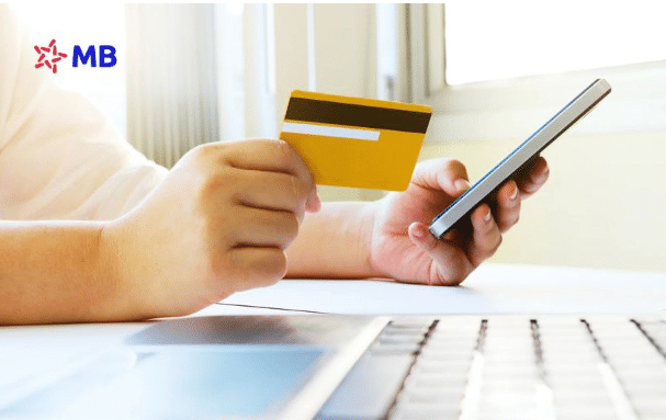 Đăng ký thẻ tín dụng online sẽ được thực hiện trên website